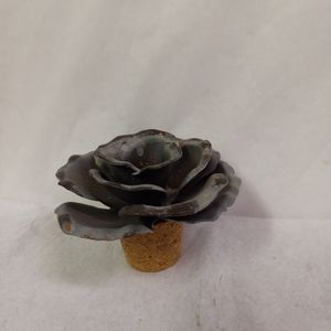 VINTAGE Collectible Gray Speckled Metal Rose Decorative Cork Bottle Stopper